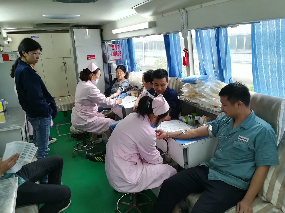 һ��ѪҺ��һƬ���ġ�����˫�岣��һ��һ��������Ѫ