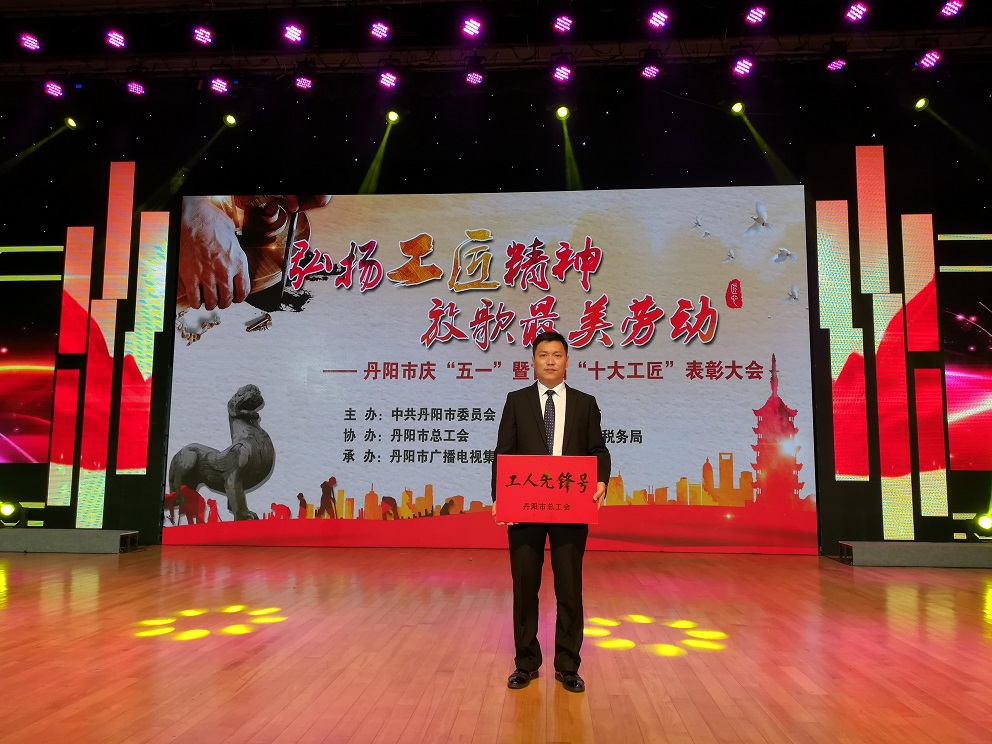 Ϊ�Ͷ����ޣ�����ٵ��Ͷ����¾�������ƿһ����ϲ�񡰹����ȷ�š�����