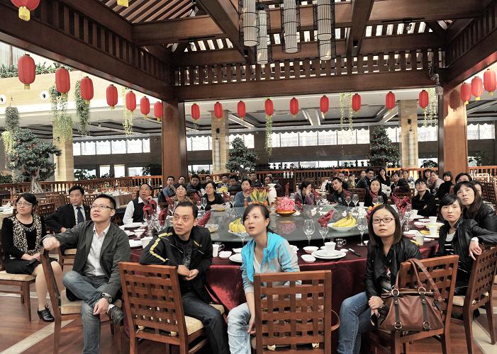 ˫�����˹��ķҽҩ��װ���򽭣����޹�˾����ʮ����