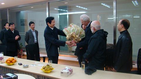 ��������ί�����ï����˫��ο���⼮Ա��